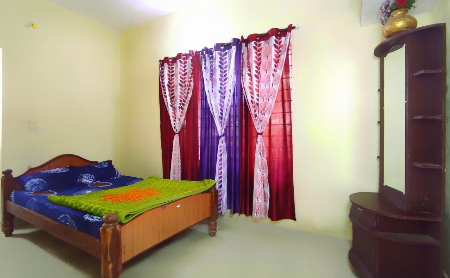 Royal Palm Homestay Madikeri Exteriör bild