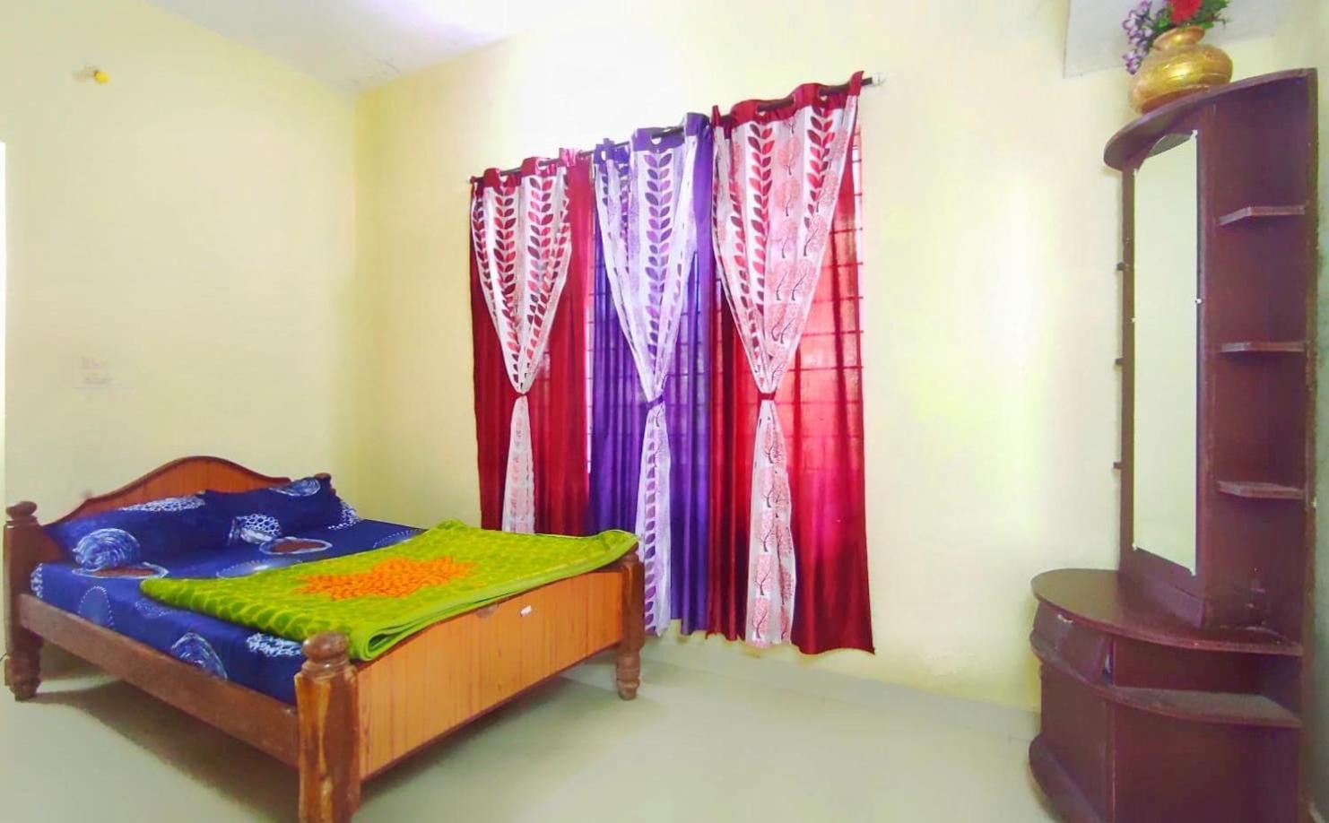 Royal Palm Homestay Madikeri Exteriör bild